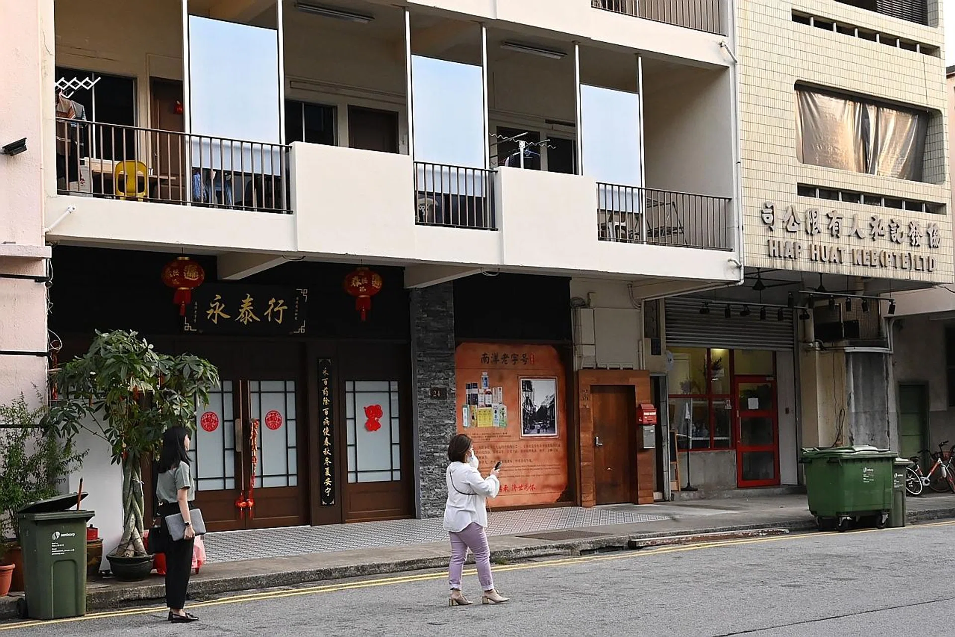Yong Thai Hang, which is along a stretch of road next to the Jalan Besar Sports Centre, had busloads of visitors from China daily.