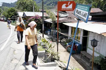 Sumatra quake exposes gaps in tsunami warning systems