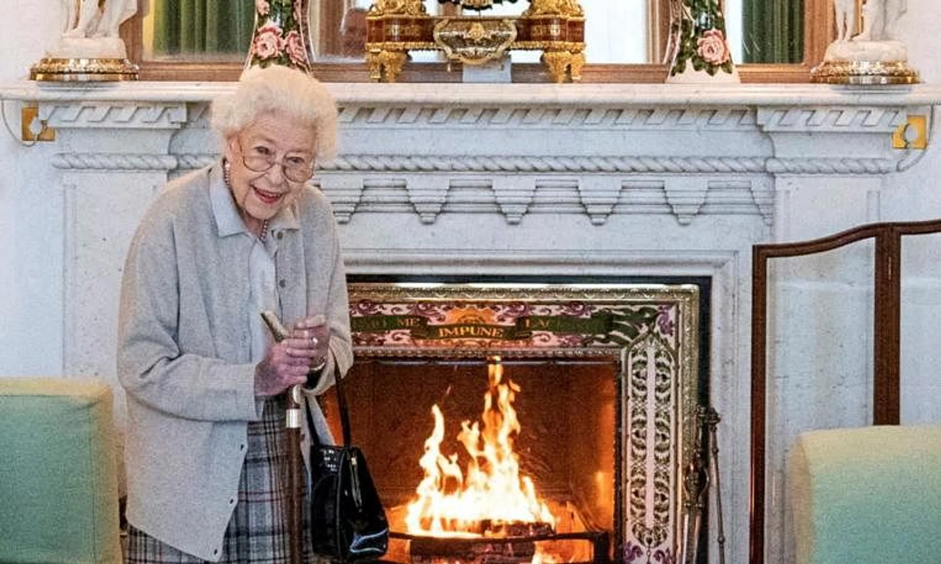 Queen Elizabeth had been suffering from what Buckingham Palace had called "episodic mobility problems".