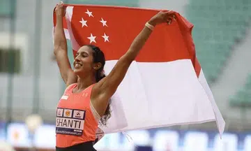 Shanti Pereira beats European sprint champion to win 200m gold in Berlin
