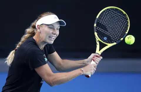 Wozniacki learns to listen to her body ahead of title defence