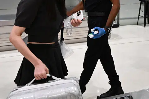 ICA seizes more than 850 vapes, components at Singapore checkpoints in 5 days