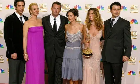 Matthew Perry's Friends co-stars pay tribute to fallen castmate