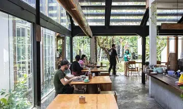 Foreigners working in Bali without proper visa may be banned