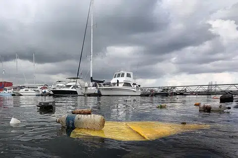 Measures taken to clean up Punggol marina litter