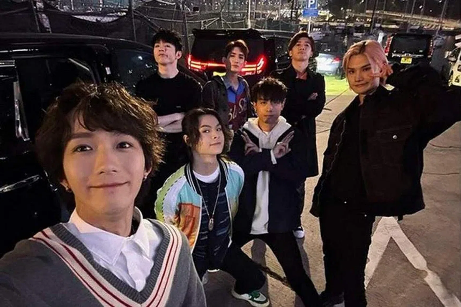 Stanley Yau (back row, first from right) posted a photo of him with Ian Chan (back row, first from left) and other Mirror members on social media on March 19, 2023.