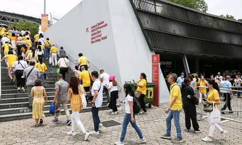Security checks around National Stadium ahead of papal mass