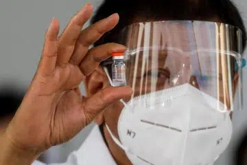 Arrest unvaccinated if they go outdoors, says Philippines' Duterte