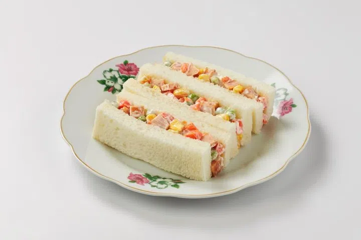 787