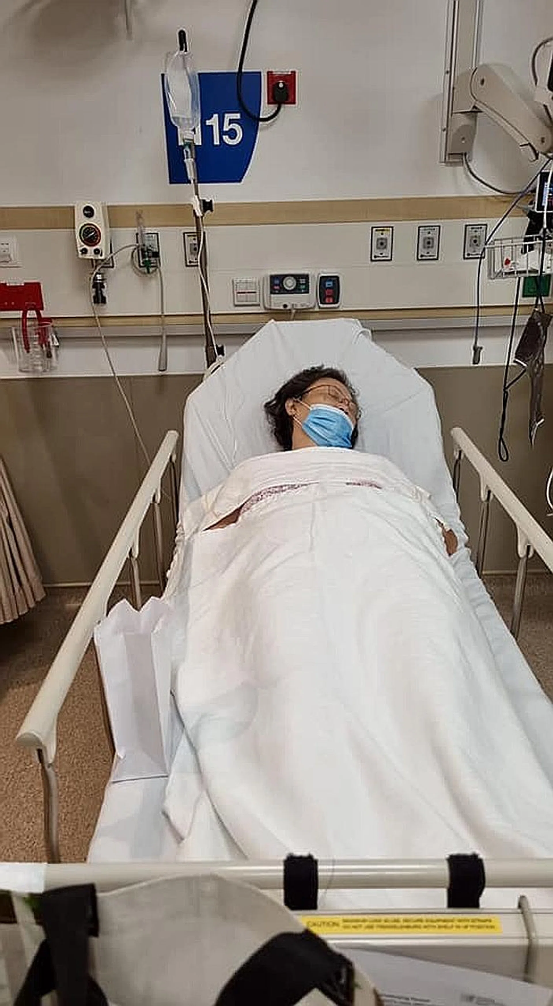 Madam Wong Lee Tak is now in hospital after taking four 3mg tablets of ivermectin over two days. Ivermectin is usually prescribed by a doctor to treat parasite infestations. 