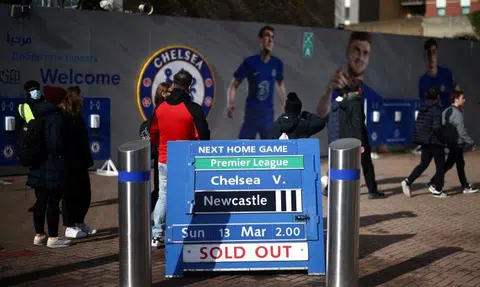 Chelsea fans in Singapore forced to shelve plans to watch their team live