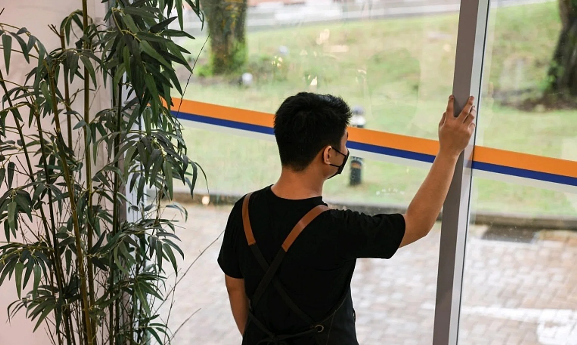 During the circuit breaker in 2020, Mr Fabian Ang dropped out of secondary school during his N-level year. 