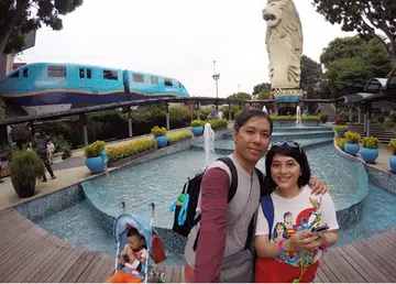 Social media posts help Indonesian tourists get missing camera back