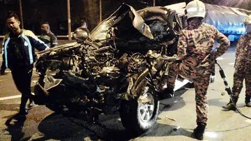 Two flee crash scene, leaving dead friend behind