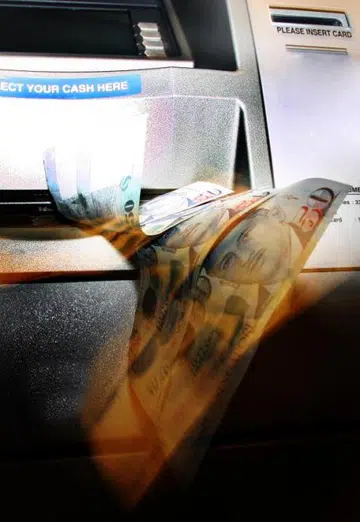 Mum of 5 loses $1.9k cash in Ang Mo Kio, only has $0.60 left in bank account now