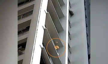 Two fined for high-rise littering under presumption of guilt clause