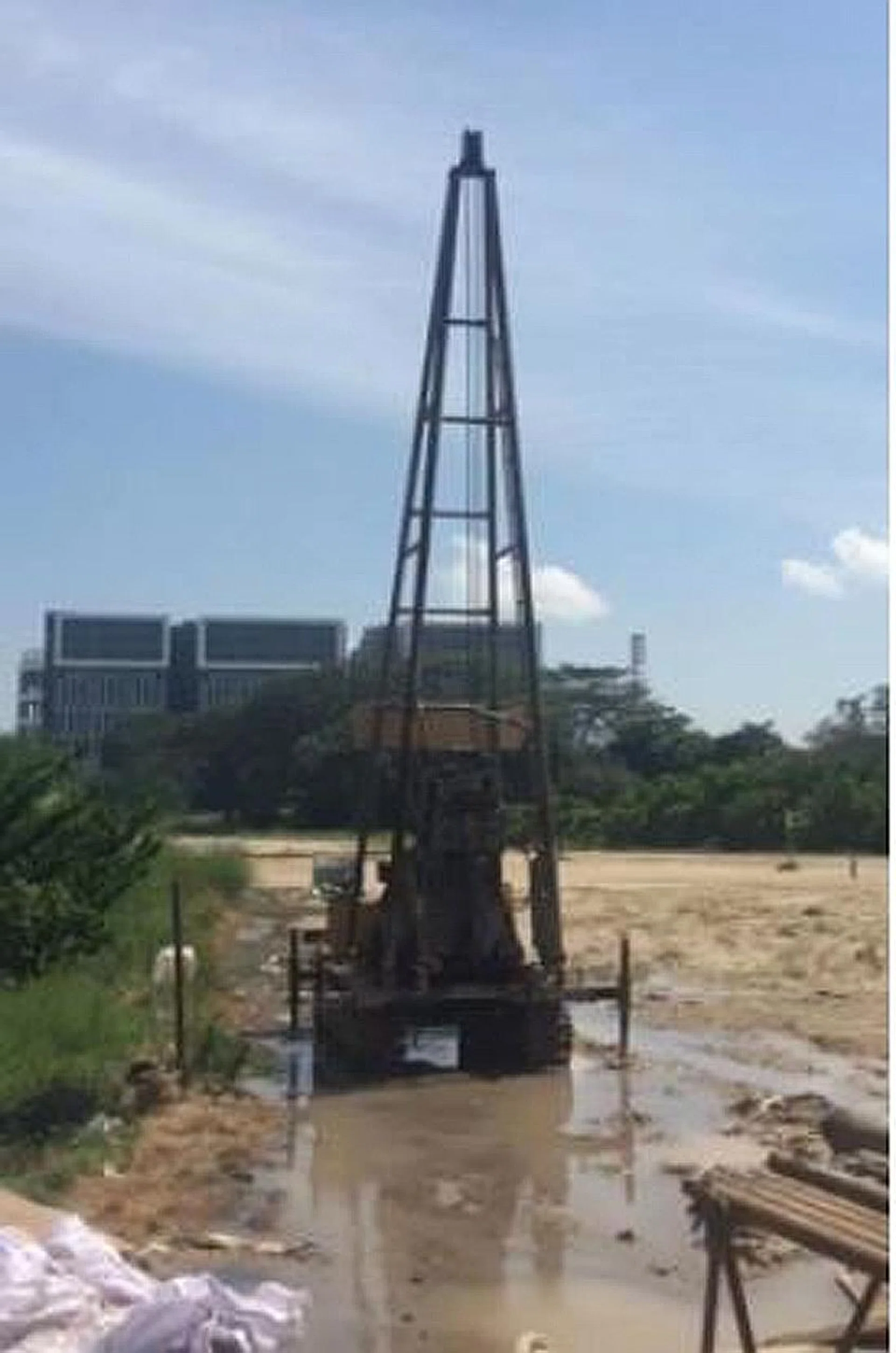 Ground Instrumentation & Engineering's soil testing drilling machine damaged a 2,200mm water main. 