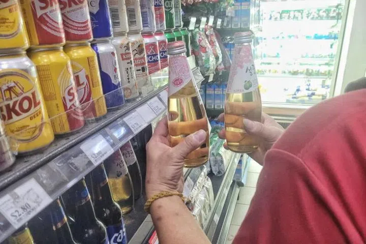 787