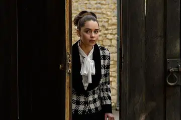 Sweet Emilia vs Queen Emilia