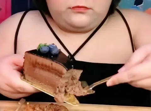 Chinese mukbang star, 24, dies during livestream