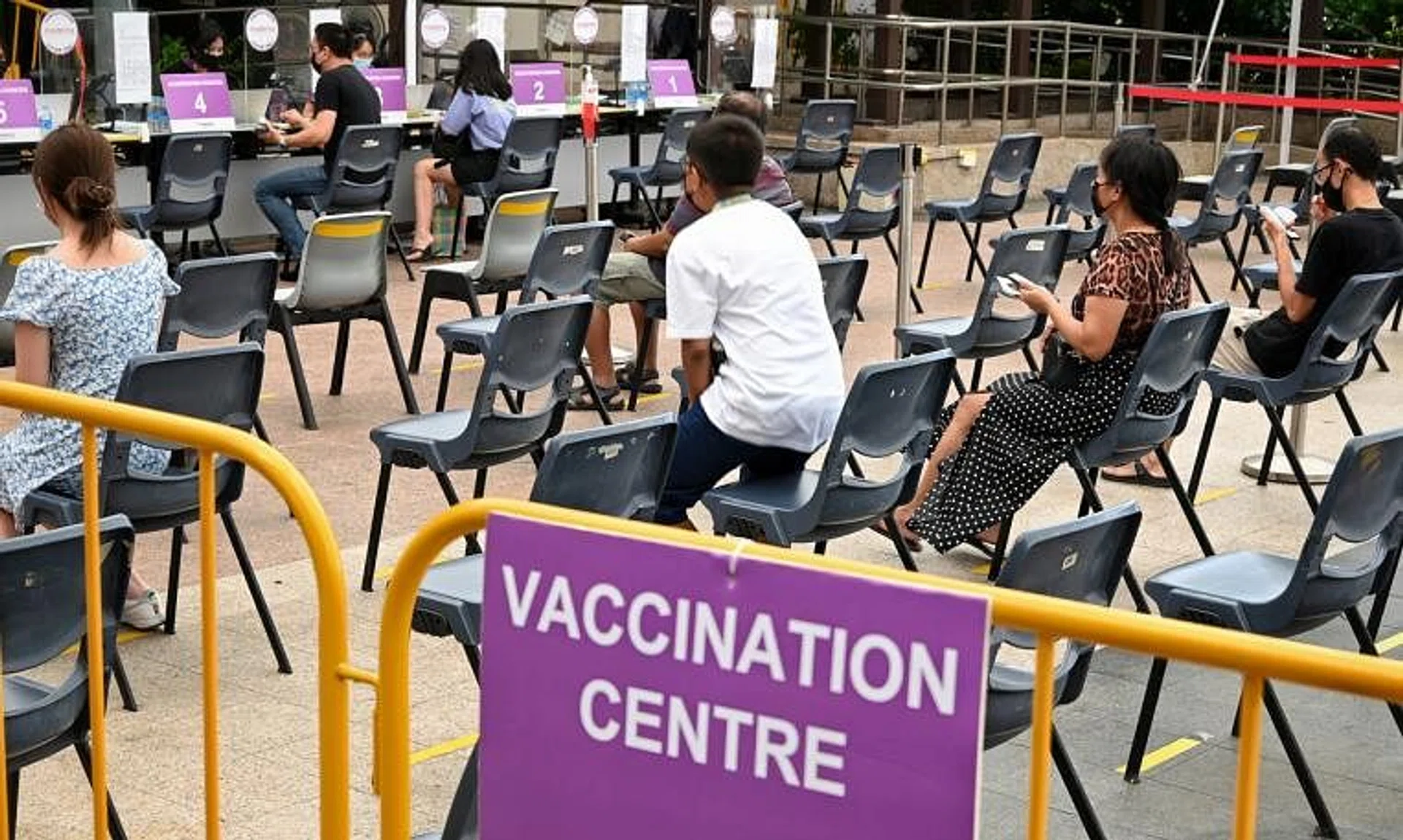 Those who wish to take the second booster shot can walk into any vaccination centre offering mRNA vaccines.