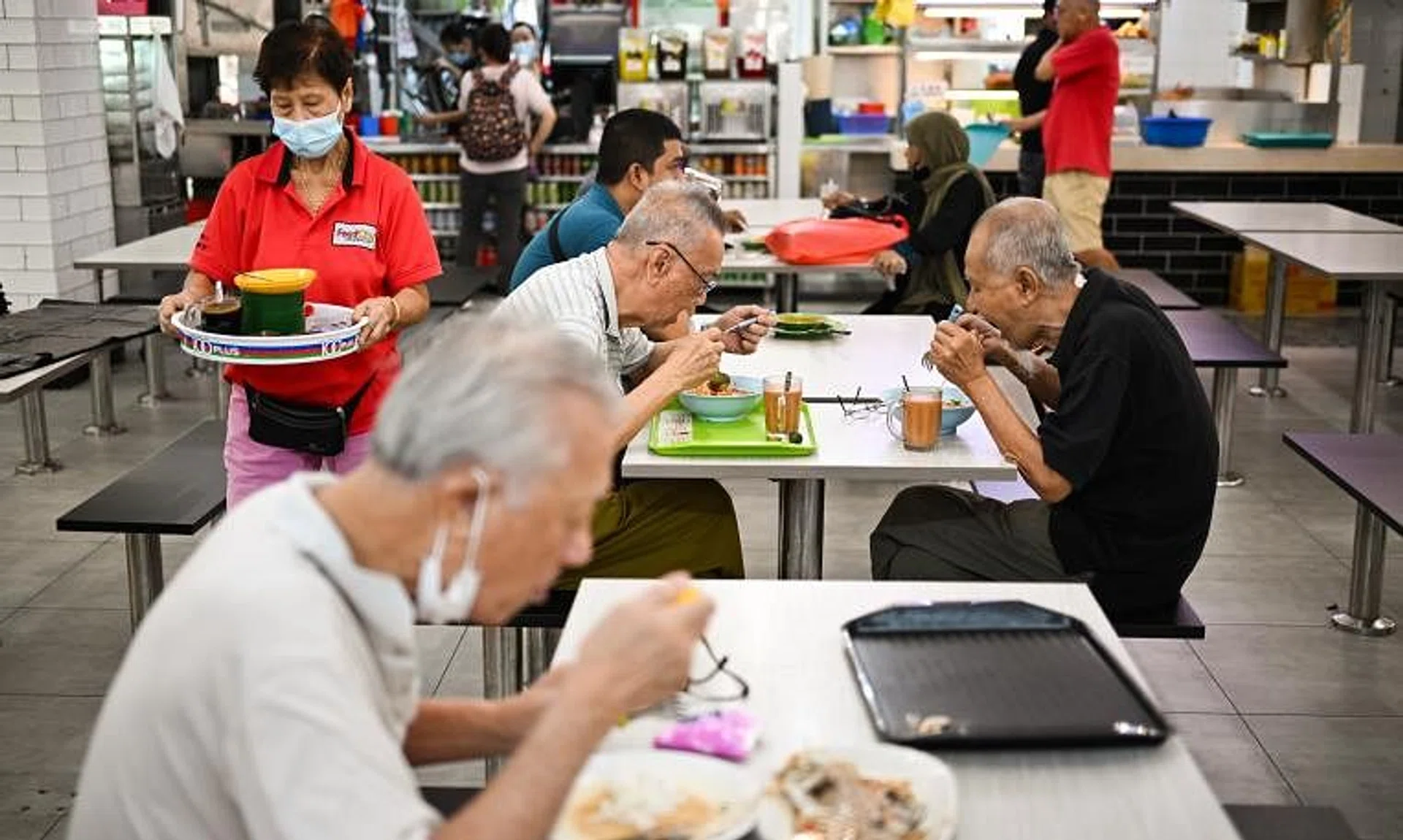There are currently 776 HDB coffee shops, of which 374 are owned by HDB and 402 are privately owned.