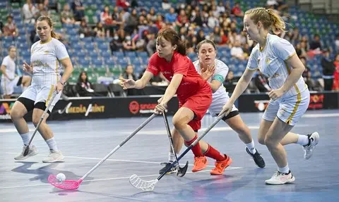 Mediacorp apologises for broadcast glitch during Women's World Floorball Championship match