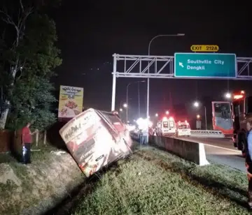 S'pore couple among those hurt in bus crash while travelling to Ipoh for family celebration