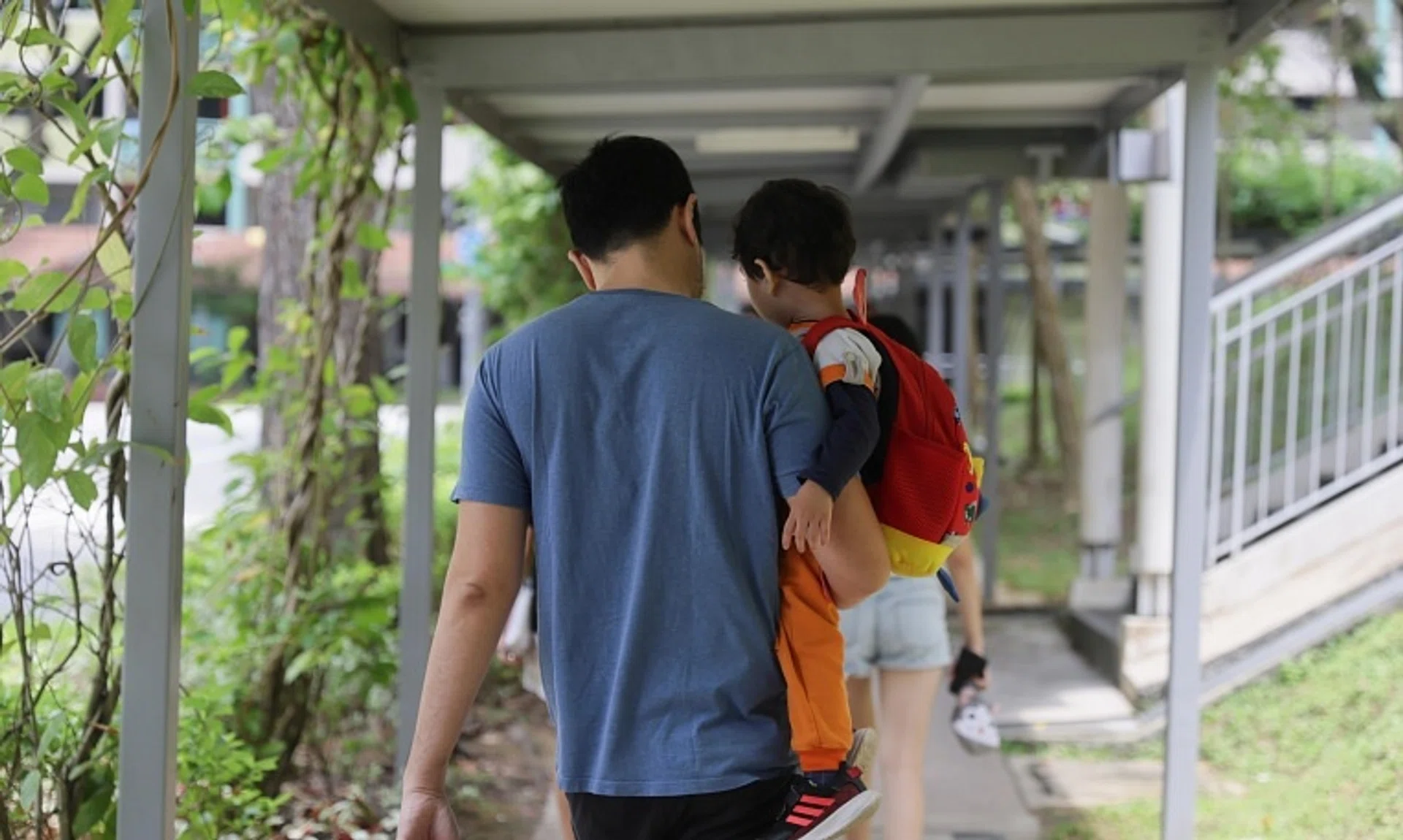 Out of around 31,100 self-employed parents per year eligible for government-paid childcare leave, 5,400 submitted claims for such leave each year on average. 