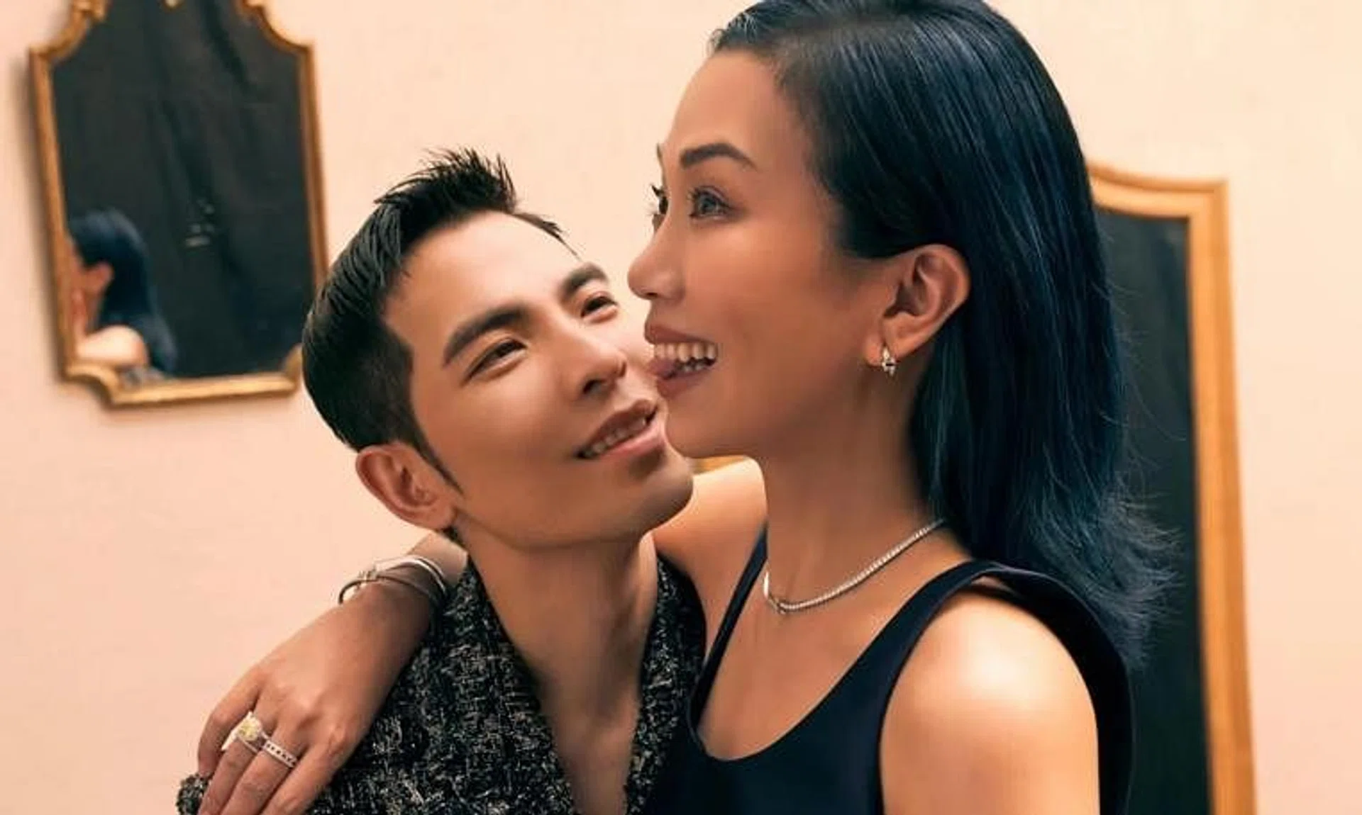 Summer Lin, Jam Hsiao's manager and fiancee, posted photos of herself with the singer on social media on Aug 22.