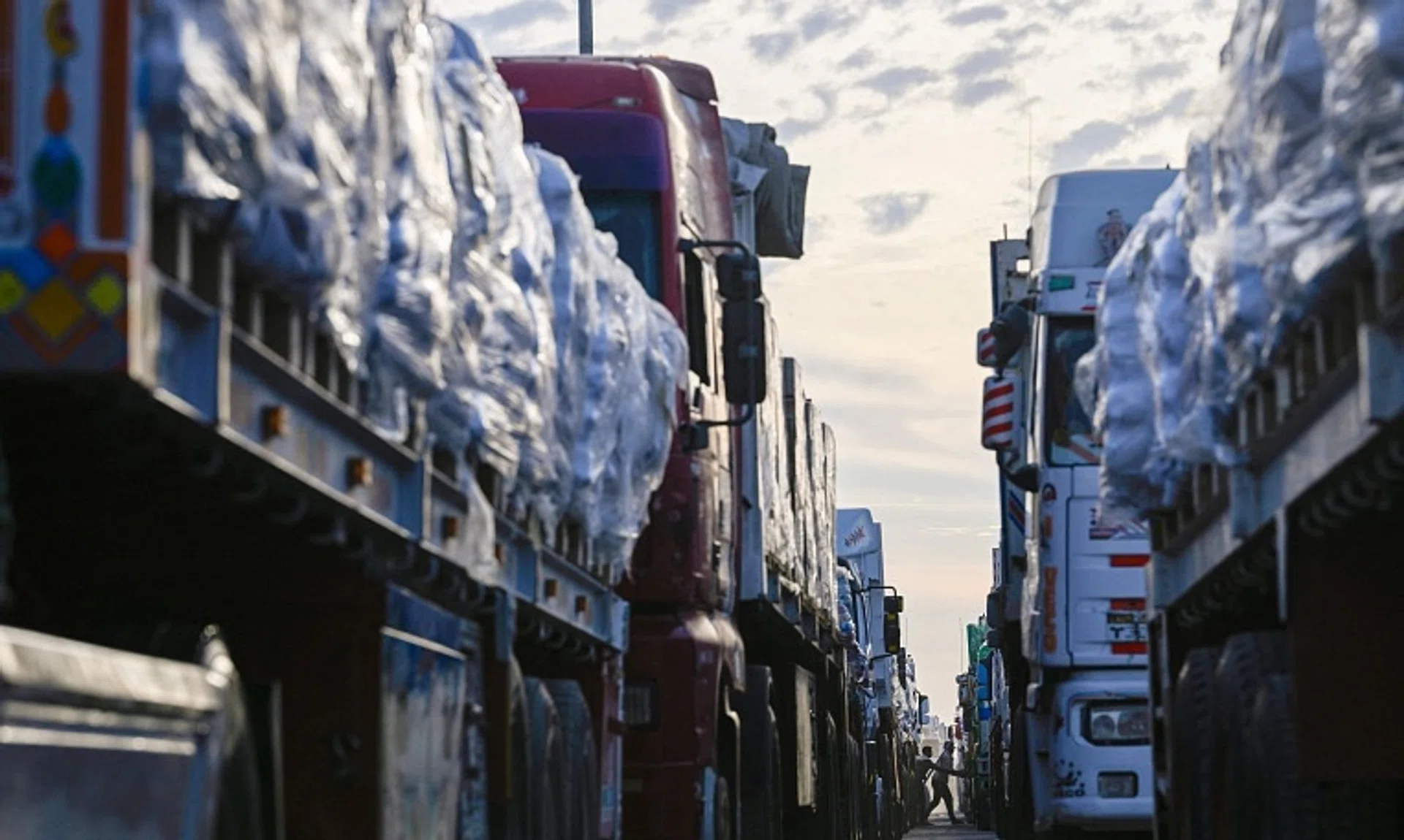 The latest tranche of humanitarian assistance will include food parcels, hygiene kits and medical supplies.