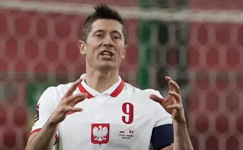 Bayern's Lewandowski out for four weeks, to miss PSG tie