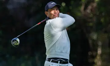 Back spasms take toll on Tiger Woods on PGA Tour return
