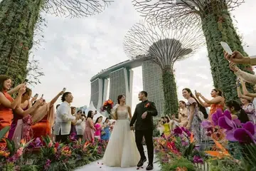 Couple wows with 'Crazy Rich Asians' wedding in S'pore