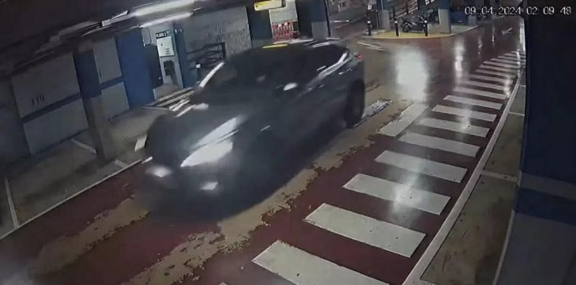A grey Nissan Qashqai was caught on the CCTV at restaurant Venta los Collares.
