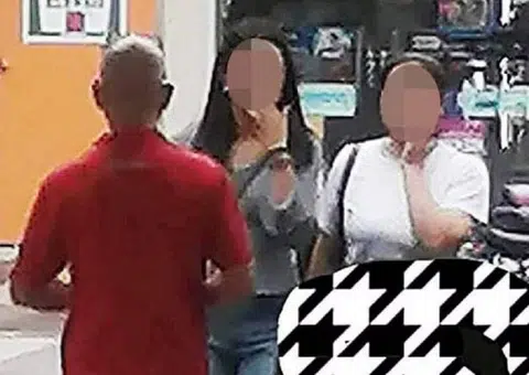 'We're not beggars': Foreign women roam MRT station areas asking for free meals