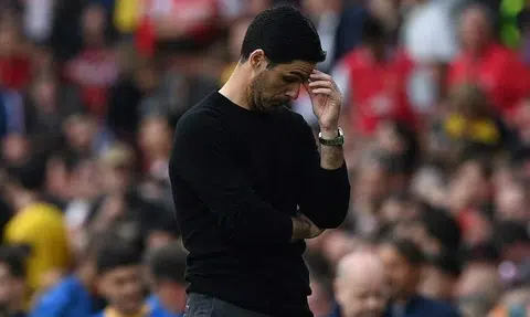 Arteta apologises for unacceptable Arsenal 'collapse'