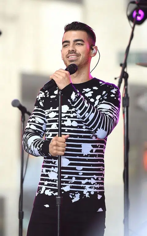 Joe Jonas reveals how he lost virginity