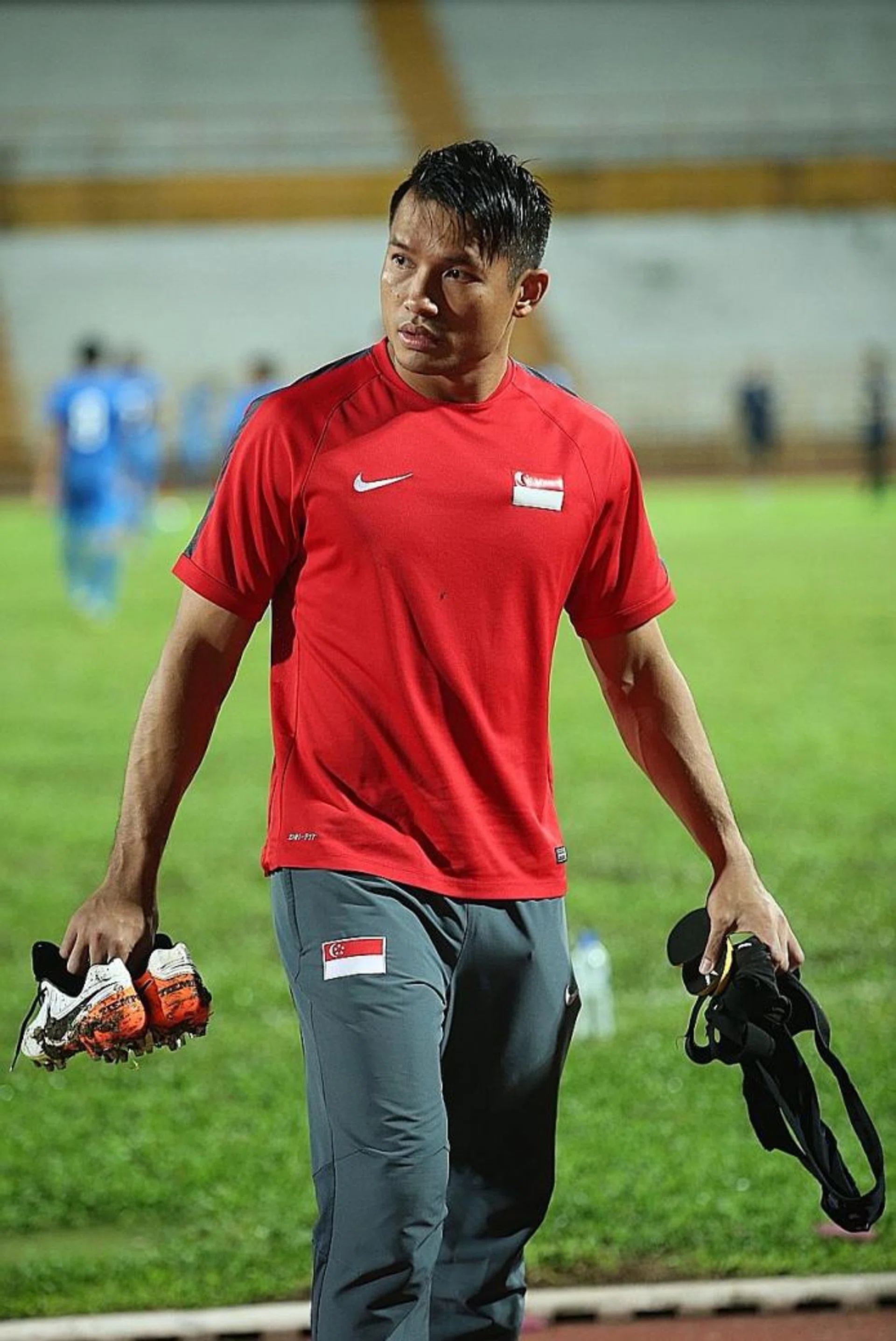 FAMILIAR FOES: Lions goalkeeper Hassan Sunny, who plays for Thai club Army United, is looking forward to facing the likes of Thai striker Teerasil Dangda in their Group A clash tomorrow.