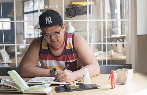 Deaf illustrator's mum protested when he wanted to travel solo