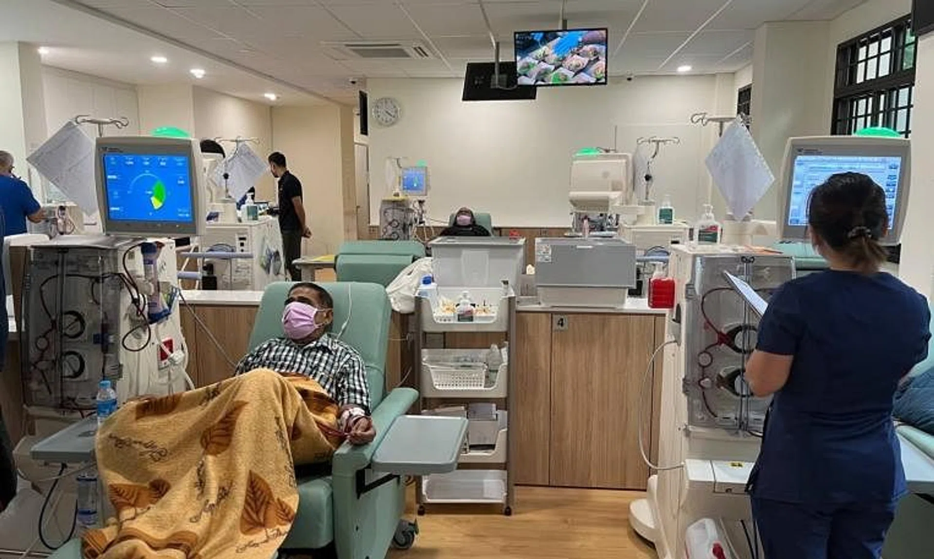 The centre is equipped with 19 haemodiafiltration (HDF) machines, which can serve 114 patients at any one time.