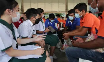 Pupils collected more than targeted for care packs for migrant workers