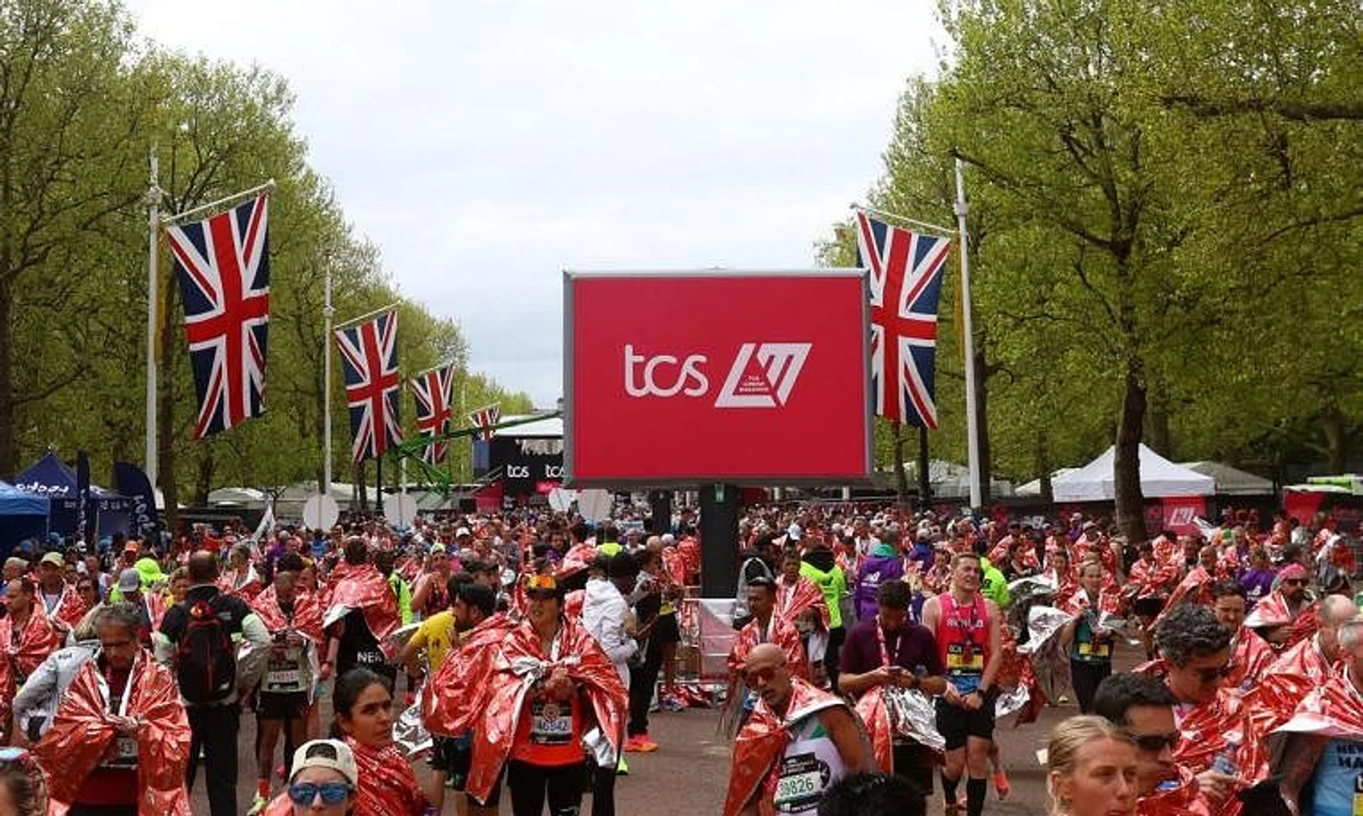 Athletics - London Marathon - London, Britain - April 21, 2024  General view of the participants after finishing the marathon REUTERS/Matthew Childs