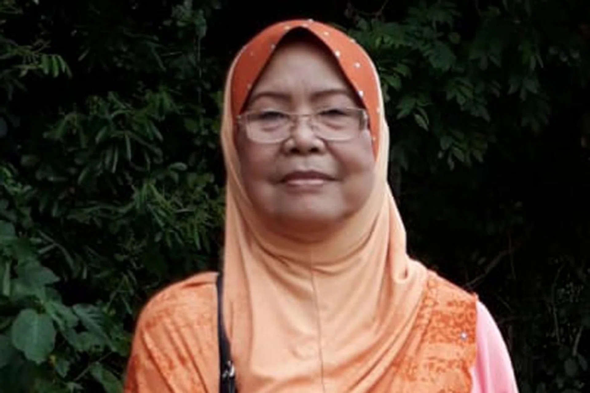 Madam Hajjah Patimah Ideris's dizziness and nausea also ended with the use of the insulin injections. 