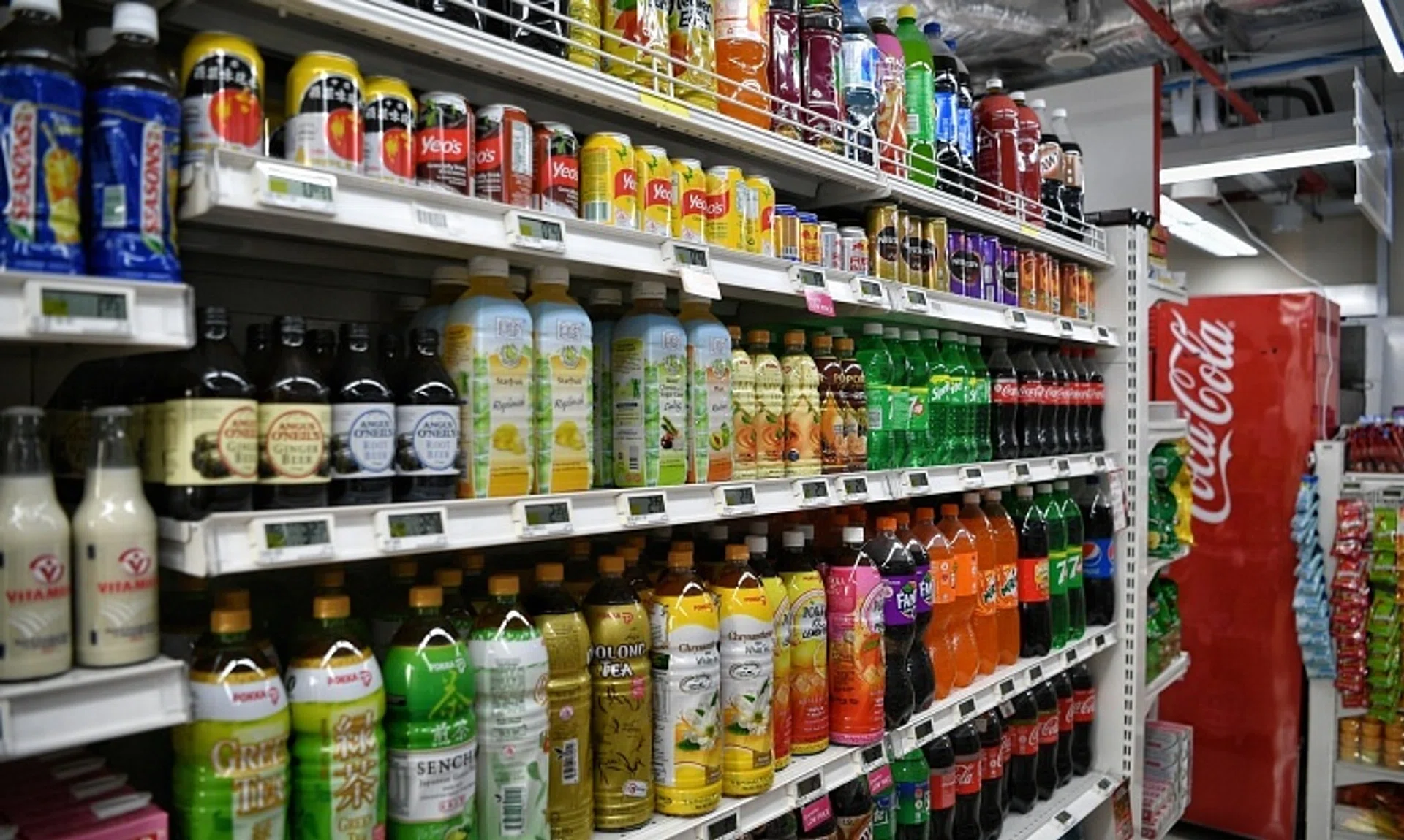 Under the scheme, consumers will pay an extra 10 cents for bottled and canned drinks, but will receive a full refund of the deposit when they return the empty containers.