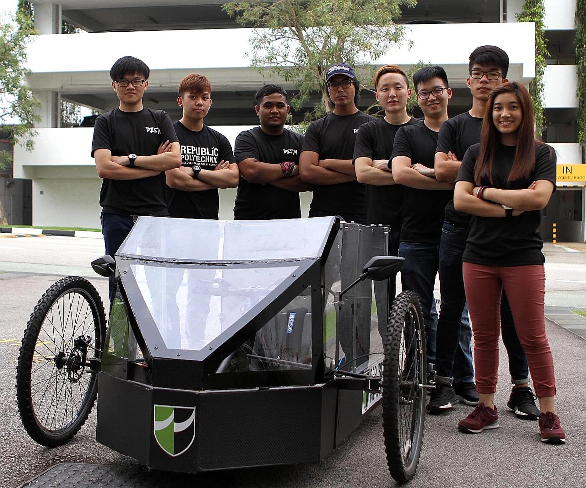 (From left) Mr Chai Jie Shen, Mr Ong Songrui, Mr Maznoh bin Snain, Mr Irfan Arif Bin Mohd Shah, Mr Tan Jun Wei, Mr He Cheng Wei, Mr Tan Jian Wei, Miss Justica Tan, with the RP Endeavor 1. 