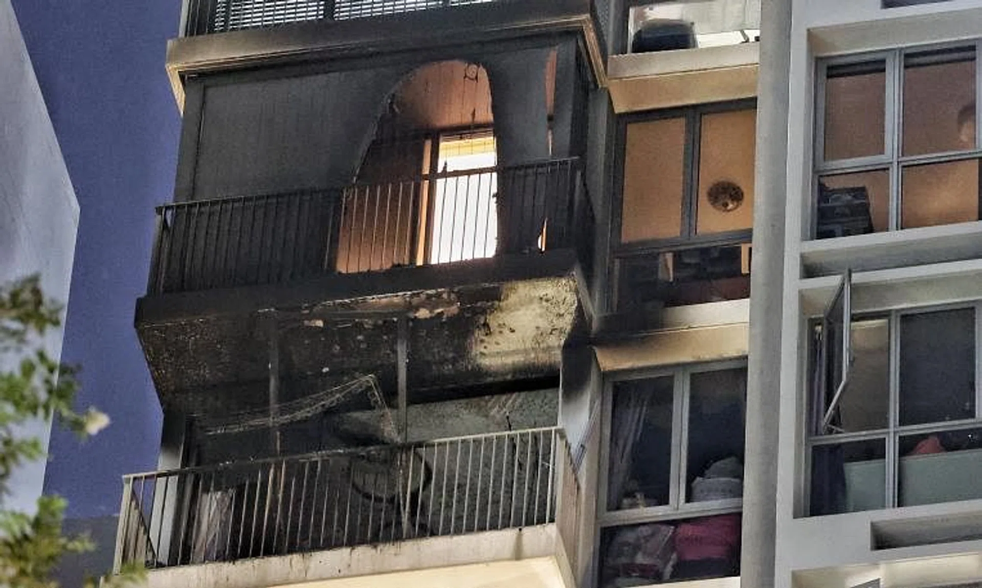 The SCDF was alerted to the fire at around 9.15pm at Block 13 Anchorvale Crescent, where the Bellewaters condominium is located.