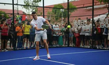Cristiano Ronaldo lets his hands do the talking in game of padel at VJC