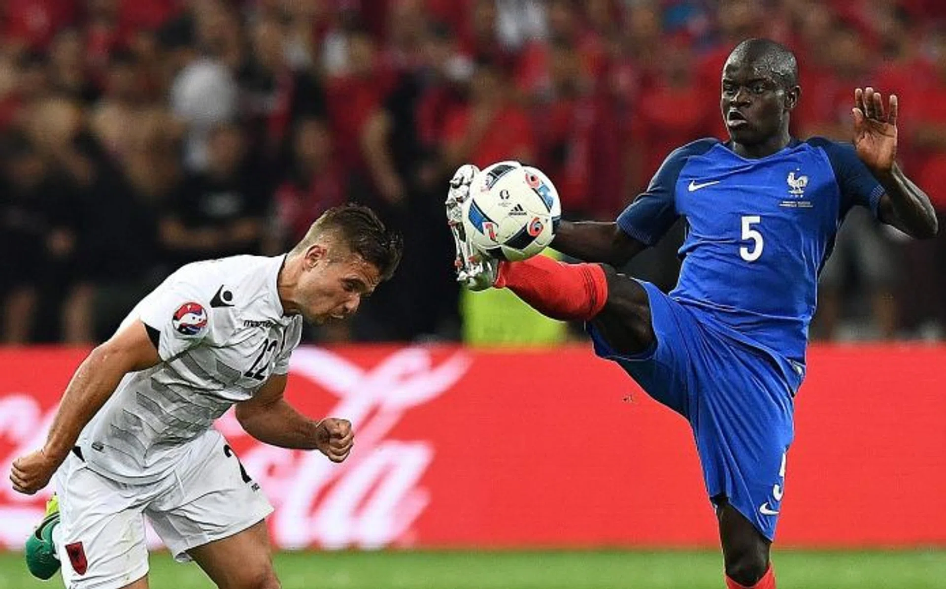 UPPING THE ANTE WITH KANTE: N'Golo Kante's (above) move  to Chelsea has prompted  ex-England captain Gary Lineker to tip the Blues for the title.