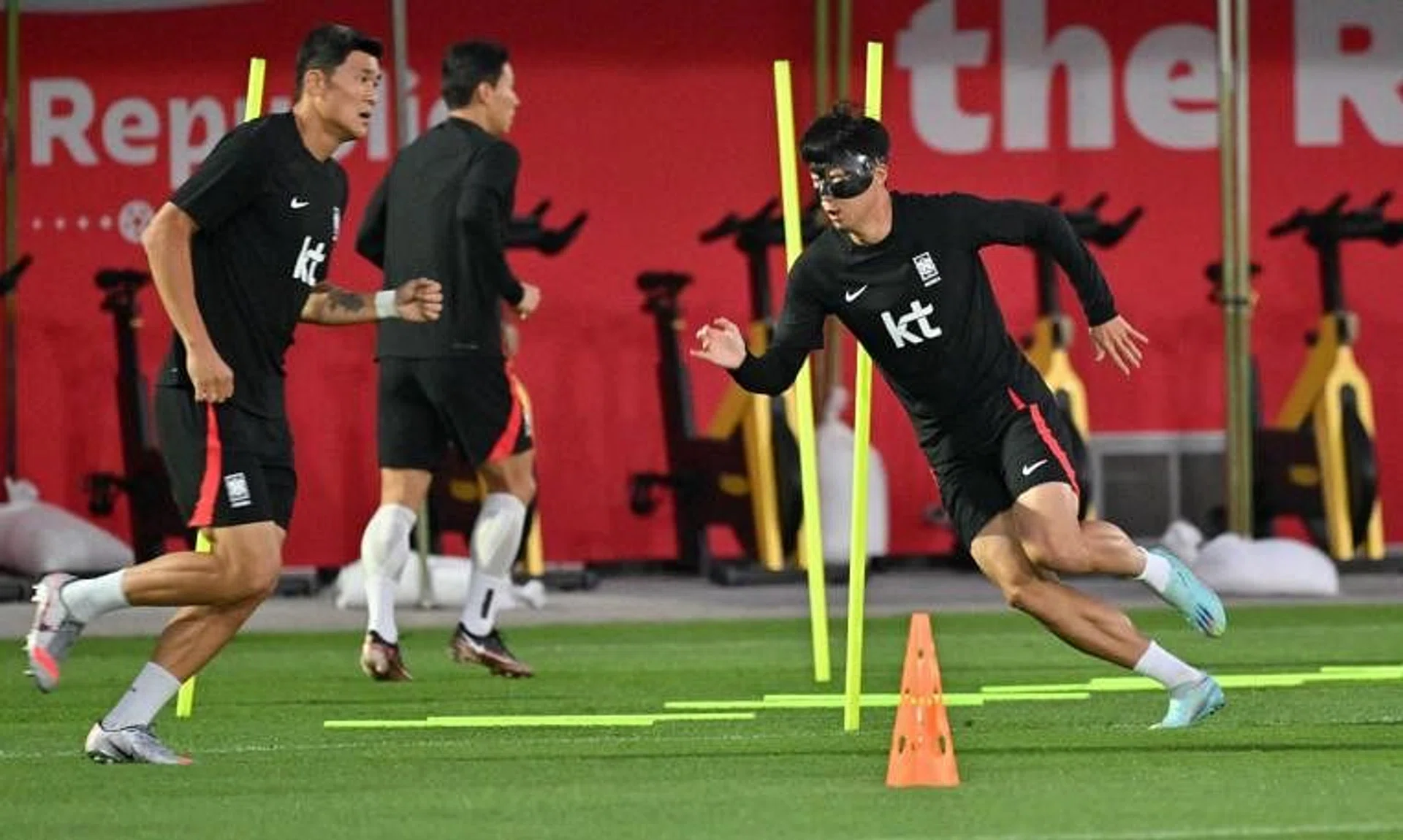 Son Heung-min (right) at a training session in Doha on Nov 22, 2022.